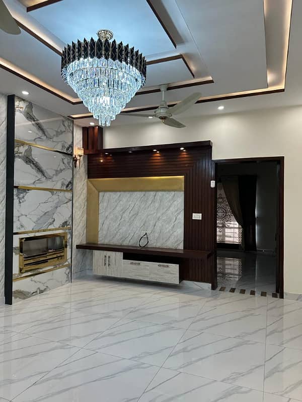 10 Marla House For Sale In Jasmine Block Bahria Town Lahore 11