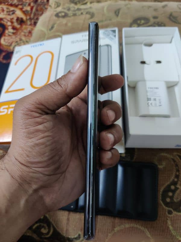 spark 20 pro plus 6 to 7 months warranty mint condition like new 4