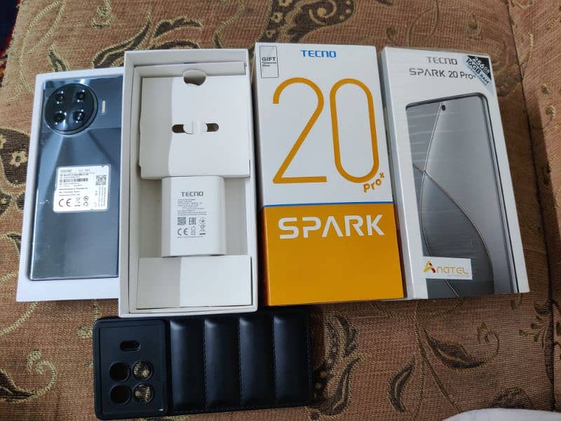 spark 20 pro plus 6 to 7 months warranty mint condition like new 5