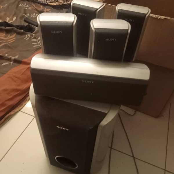 Sony Home Theatre Speakers 2