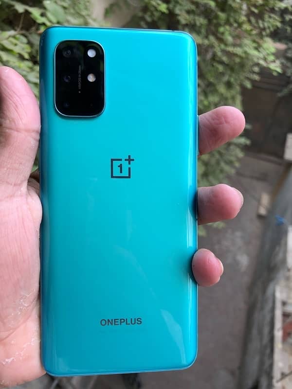 One Plus 8t 12/256gb all ok phone water packed 0