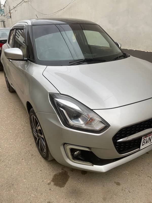 Suzuki Swift 2022 glx cvt 8