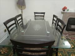 Dinning table For sale only 1 month used 10/10 condition