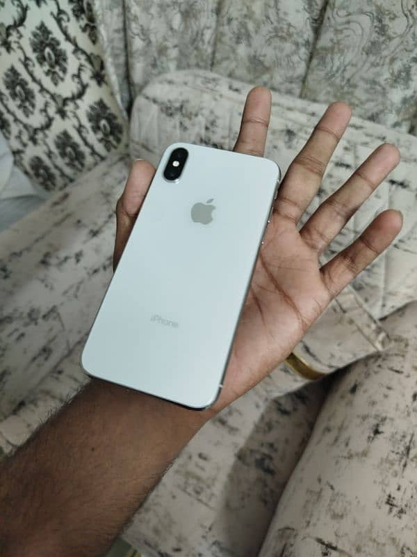 iPhone X 6