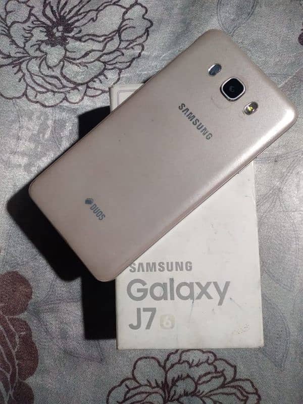 SAMSUNG J7/6 Mobile 16 GB with Box no open no repair all good 10/10 1