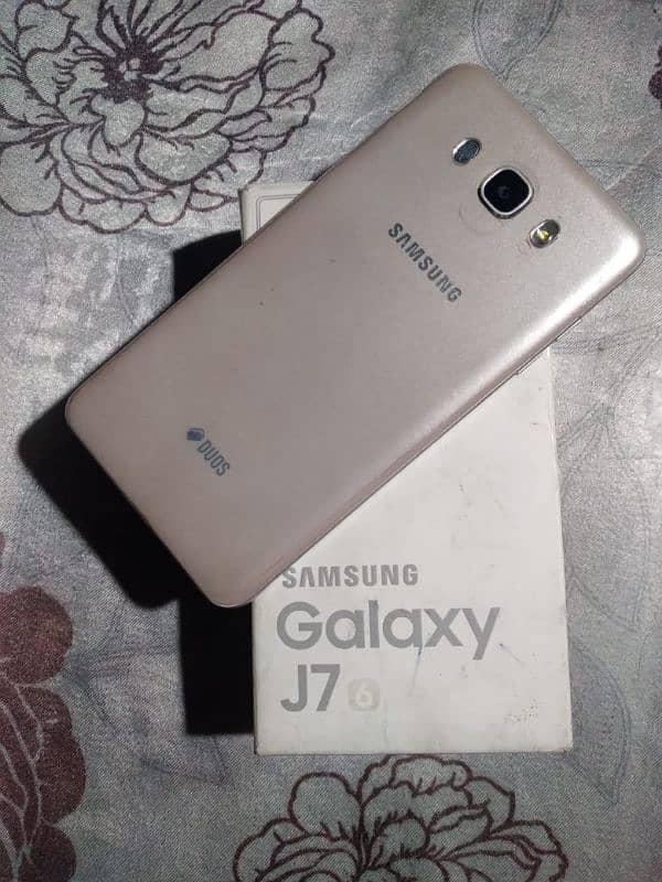 SAMSUNG J7/6 Mobile 16 GB with Box no open no repair all good 10/10 17