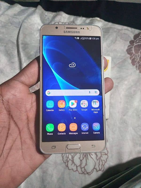 SAMSUNG J7/6 Mobile 16 GB with Box no open no repair all good 10/10 18