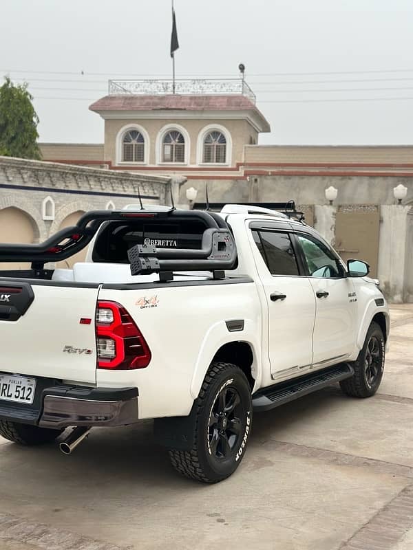 Toyota Hilux 2019 1