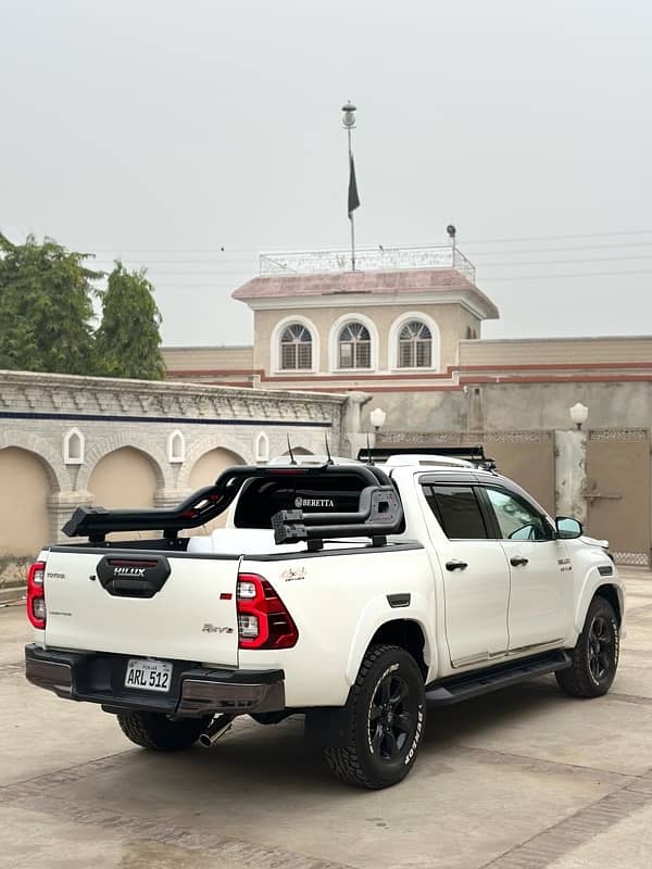 Toyota Hilux 2019 3