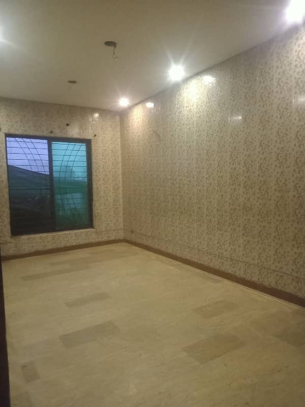 10 Marla Lower Portion For Rent in sabzazar In Hot Location Fori Rabta keray 0