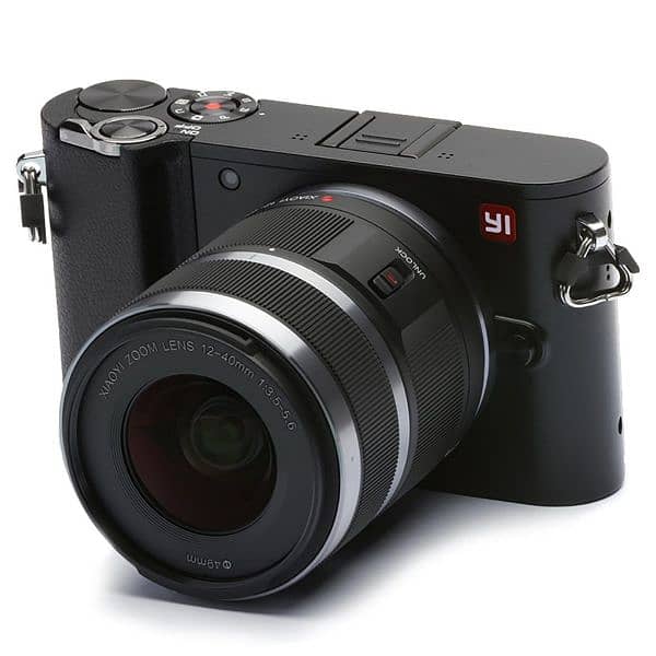 Yi M1 mirorless digital camera ( MFT Lens mount) 1