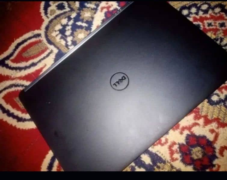 8th Generation Dell Laptop 3