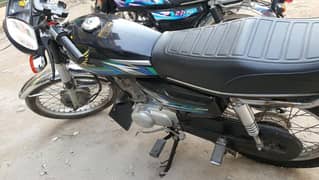 Honda CG 125 2014 model outclass bike for 125 lovers