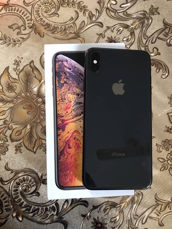 iphone xs max 1