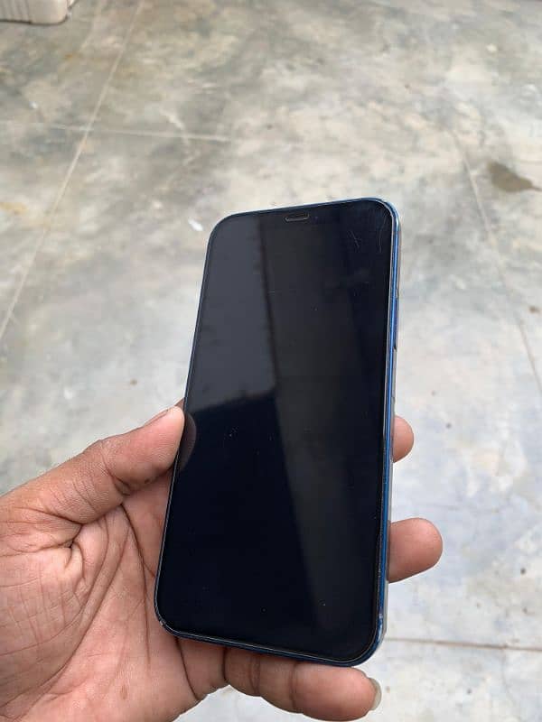 iphone 12 with original condition 6