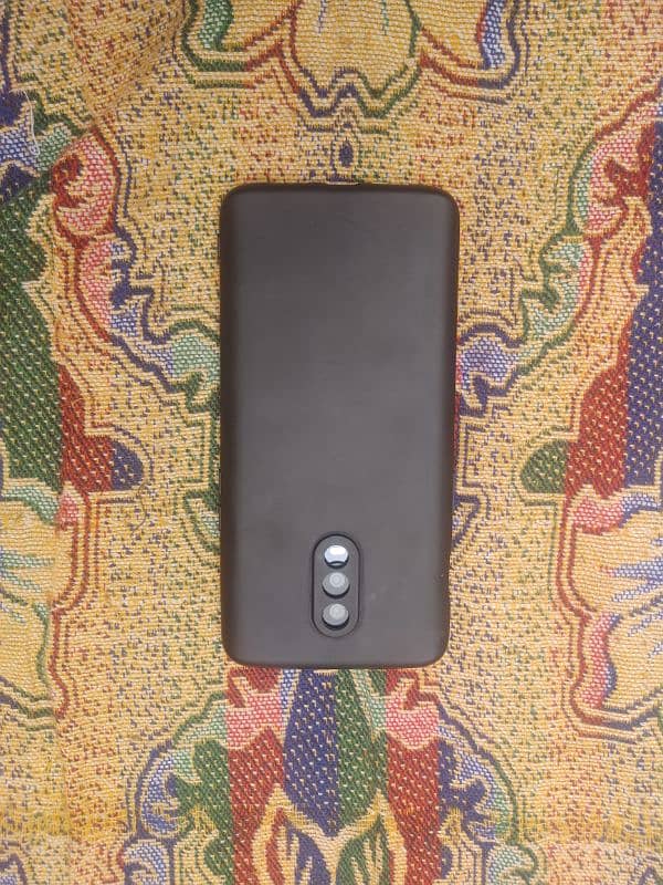 oneplus 6t dual sim pta 8+128.   contact no 03240120302 1