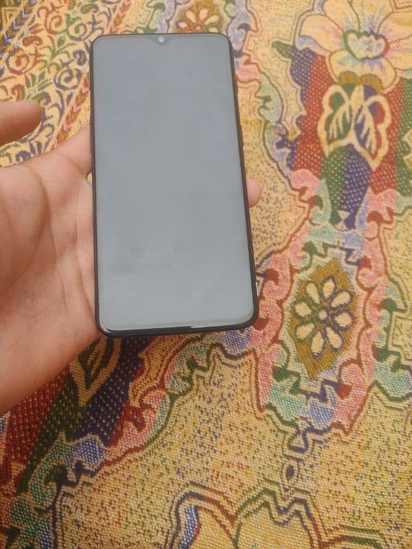 oneplus 6t dual sim pta 8+128.   contact no 03240120302 4