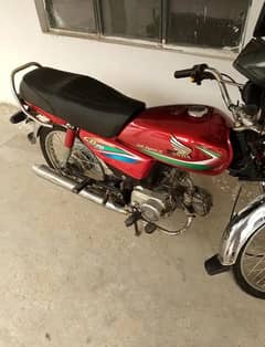 Honda CD 70 2015model all ok no fault total genuine urgent sale