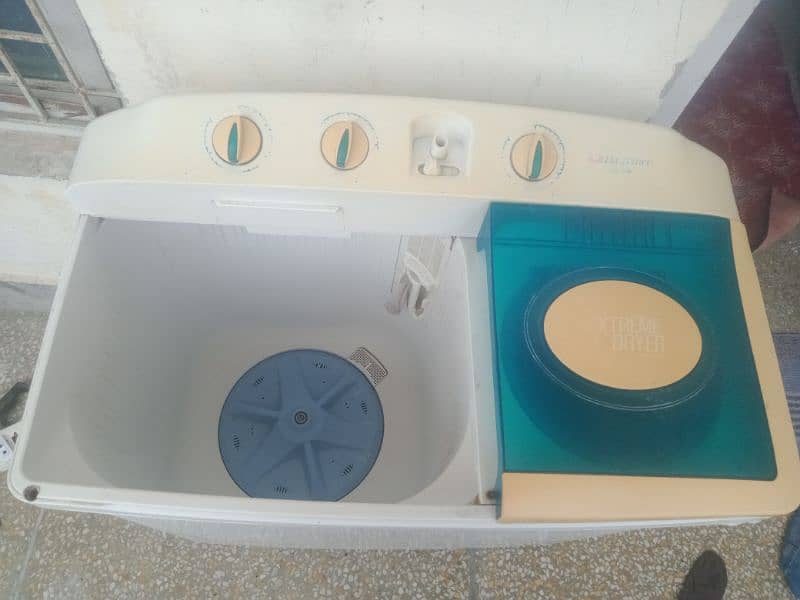 Twin tub washing machine for sale never repaired 7