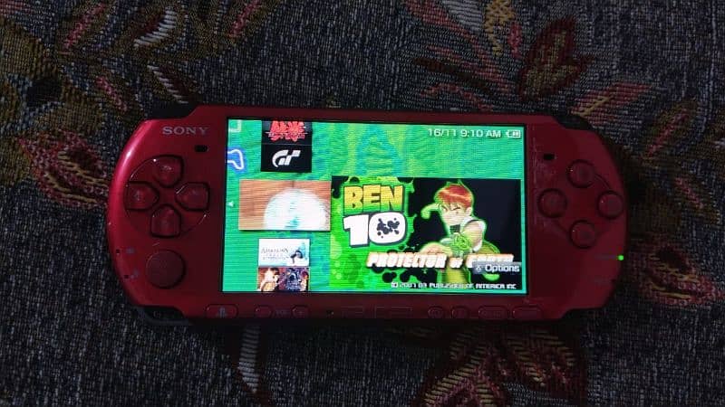 PSP 3000 with custom neon theme 7