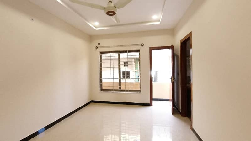 5 MARLA BRAND NEW HOUSE FOR SALE in FAISAL TOWN BLOCK C 19