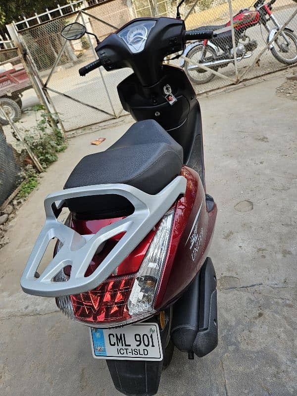 united scooter new condition 4