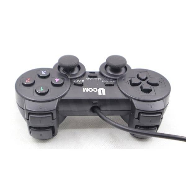 U. com gamepad in new condition 4