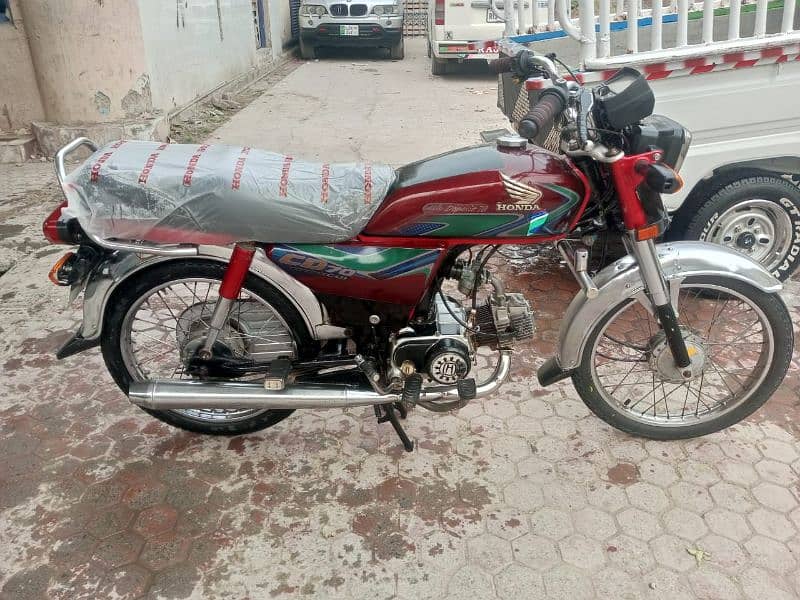 Honda 70 Model 2018 Gujranwala Panjab Number 18