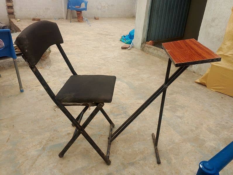 preyr chair foldable 0