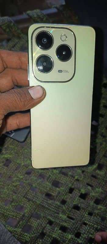 Infinix hot 40 8 gb 256 gb 3