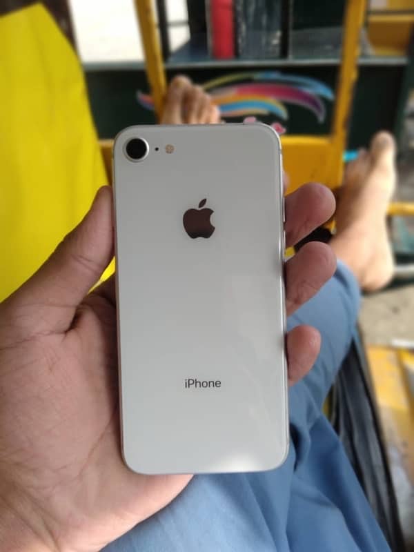 iphone 8 non pta 64Gb batery health 76 best for gaming 60 fps1818 0