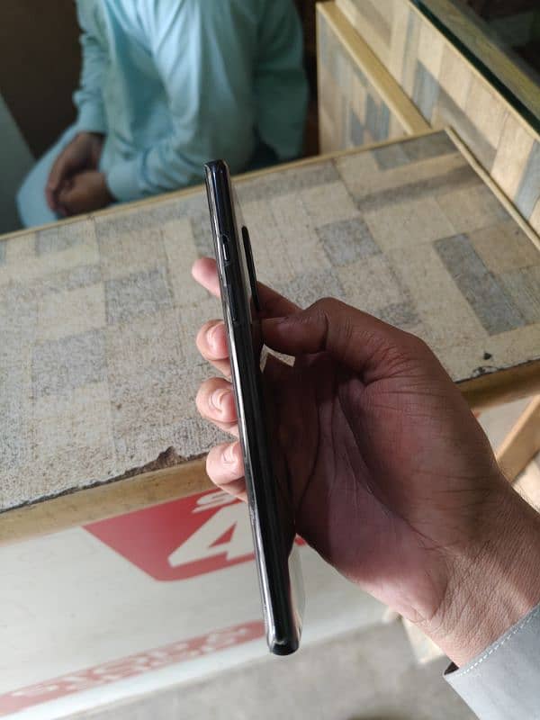 oneplus 8 dull sim approved 12/256 condition 10/10 5