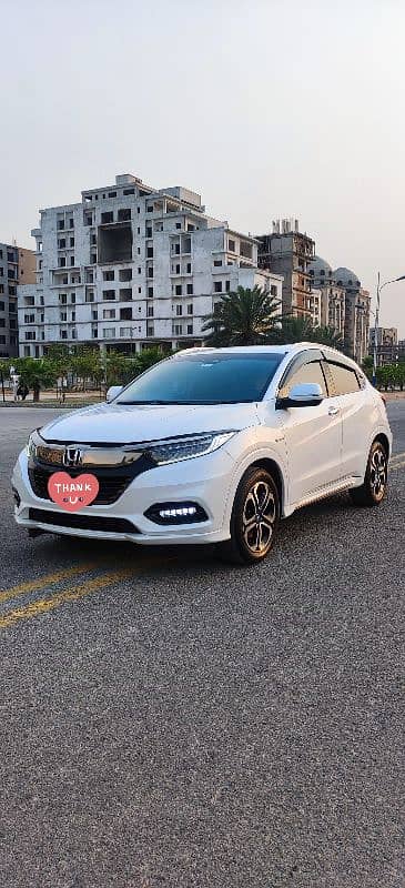 Honda Vezel 2018 Z Honda Sensing Fully Loaded with Electric Seats 11