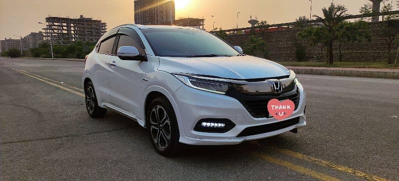 Honda Vezel 2018 Z Honda Sensing Fully Loaded with Electric Seats 13