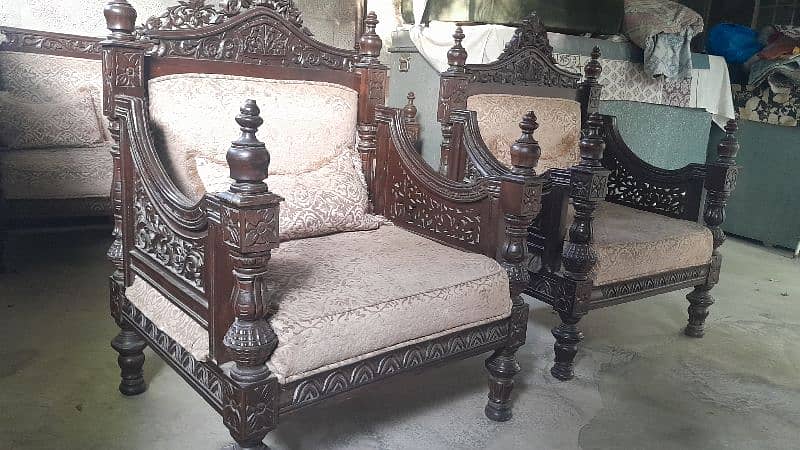 5 seater / chiniote/ shesham wood/ sofa set 4