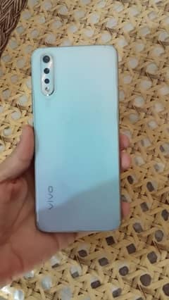 vivo s1