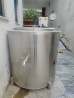 milk boiler steam  100 liter  capacity. . pure stainless steel.