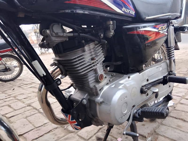 honda 125 17B black condition 10/9 4