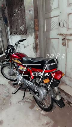 Honda 70 1200 km driven