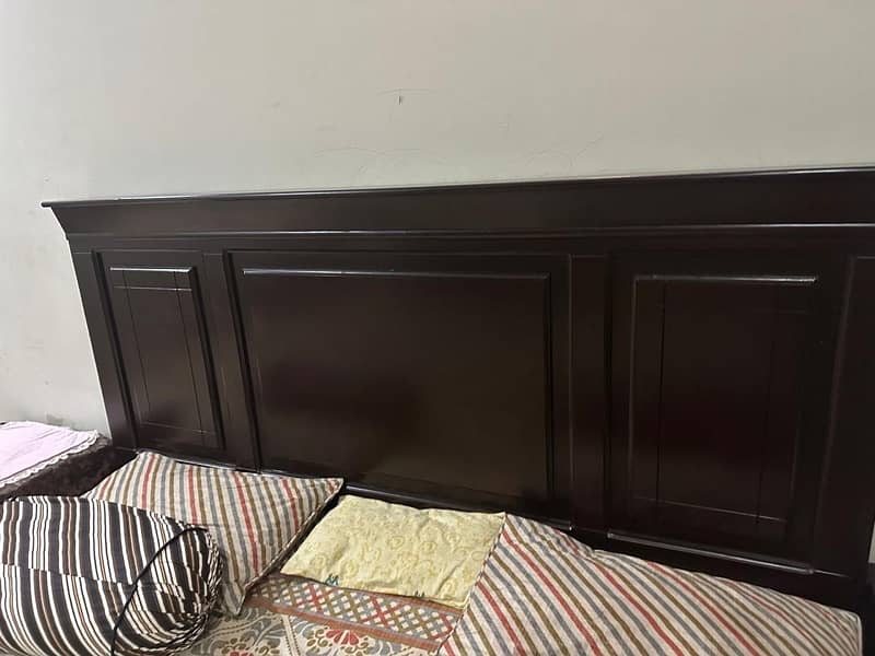 bed / double bed / king size bed / poshish bed / bed set / side table 1