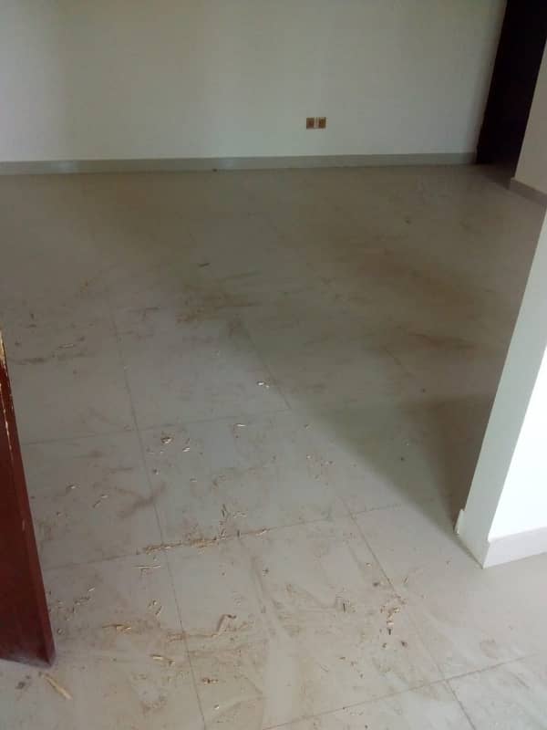 1100 SQ FT APARTMENT IS AVAILABLE FOR SALE 1