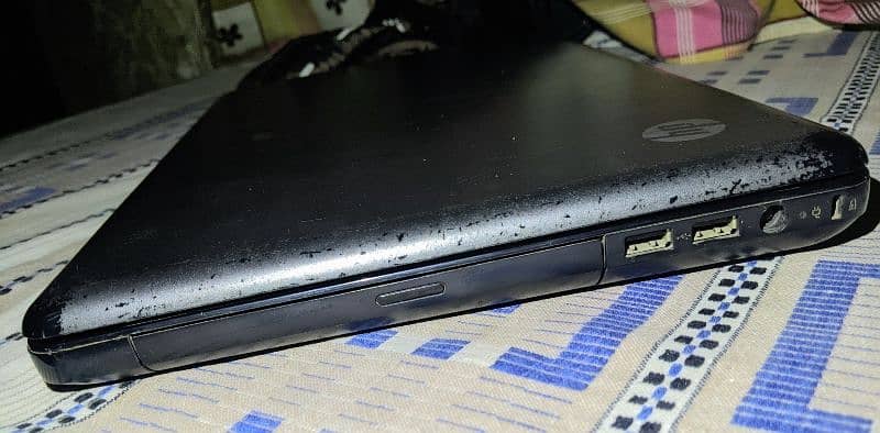 Hp laptop 10/9.5 condition 1