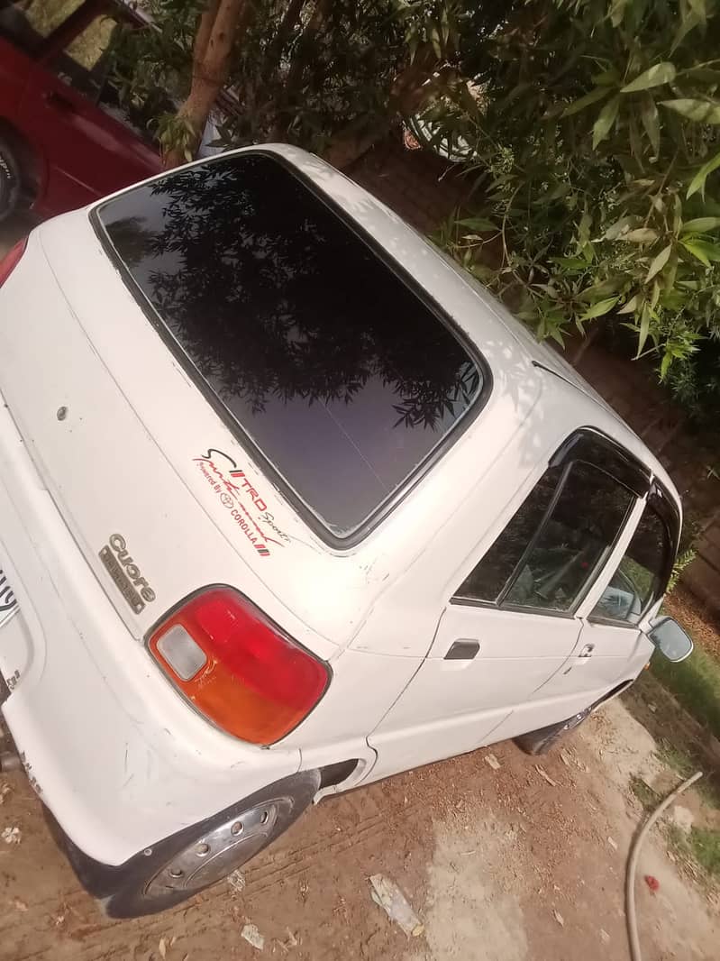 Daihatsu Cuore 2001 1