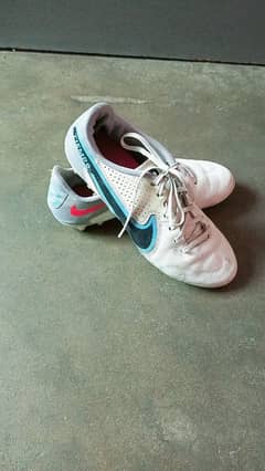 original nike tiempo legend uk 9 blue,pink,white beautiful toe shoes