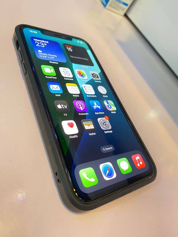 iPhone 11 pro max non PTA 10