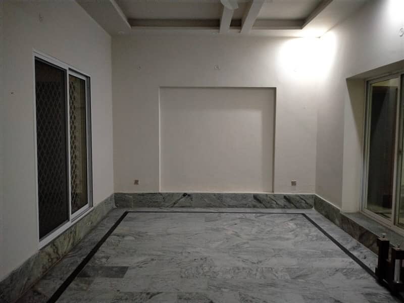 Ideal Location 50 Marla Commercial Building Commercial For Rent Daewoo Road Main Location Faisalabad 29