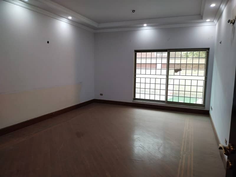 Ideal Location 10 Kanal Commercial Kothi Bungalow For Rent Canal Road Near Kashmir Pul Faisalabad 21