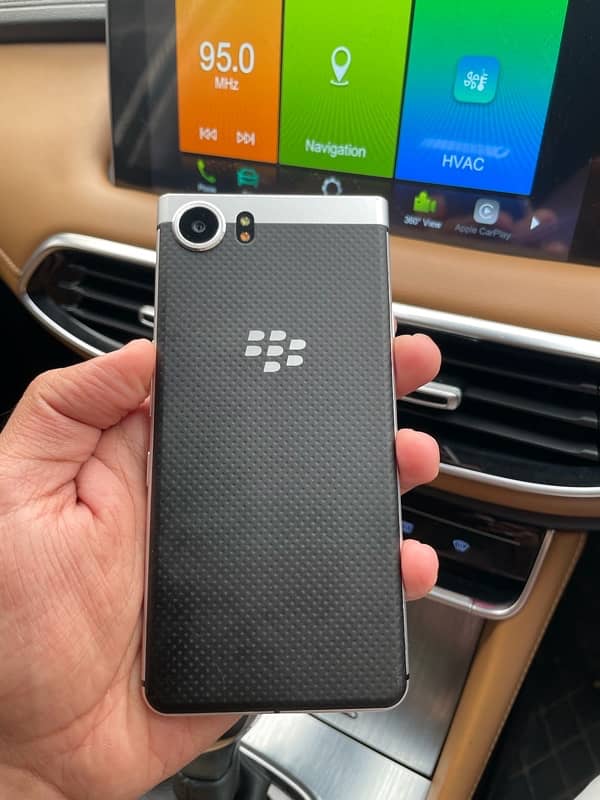 blackberry keyone 4/64gb limited edition 1