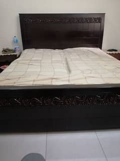 Queen bed