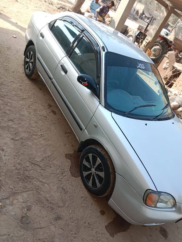 Suzuki Baleno 2003 3